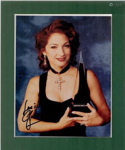 Gloria Estefan signed 12x10 overall mounted colour photo. Go...