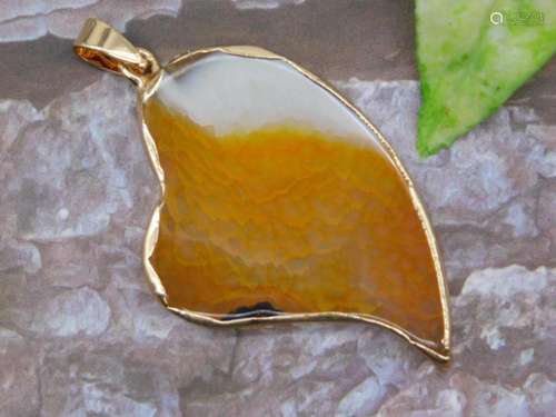 FIRE AGATE PENDANT ROCK STONE LAPIDARY SPECIMEN