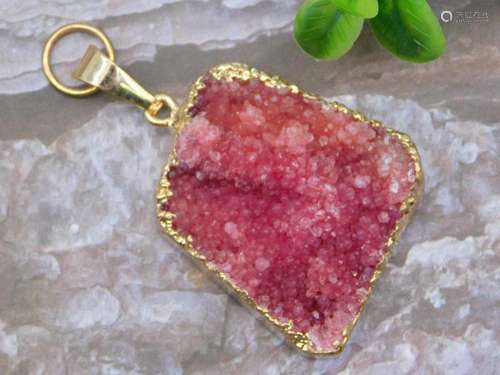 DRUZY QUARTZ PENDANT ROCK STONE LAPIDARY SPECIMEN