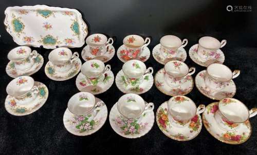 Royal Albert - Cups and saucers (16) - Porcelain - Berkeley,...