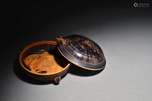 A Chinese Jizhou Kiln Tortoise Cover Box