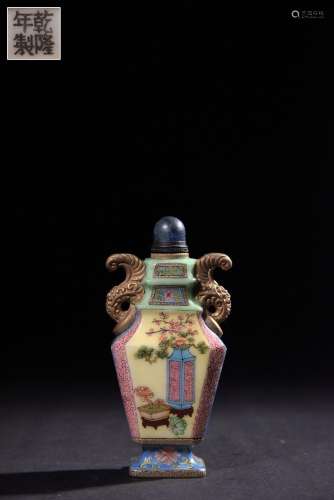 Basket-shaped snuff bottle with colorful floral patterns