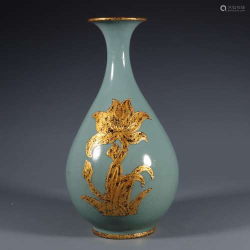 Ru Kiln Celeste Green Glaze Covered Gold Carved Huizong Impe...