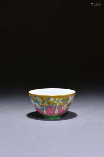 Golden pastel cup with lotus pattern