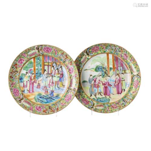 Pair of Chinese porcelain Mandarin plates, Daoguang
