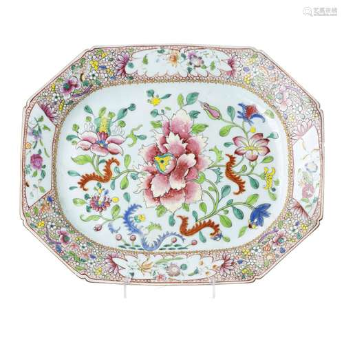 Platter in chinese porcelain