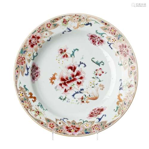 Large Chinese porcelain plate, Yongzheng