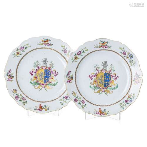 Pair of Chinese porcelain Armorial plates, Qianlong