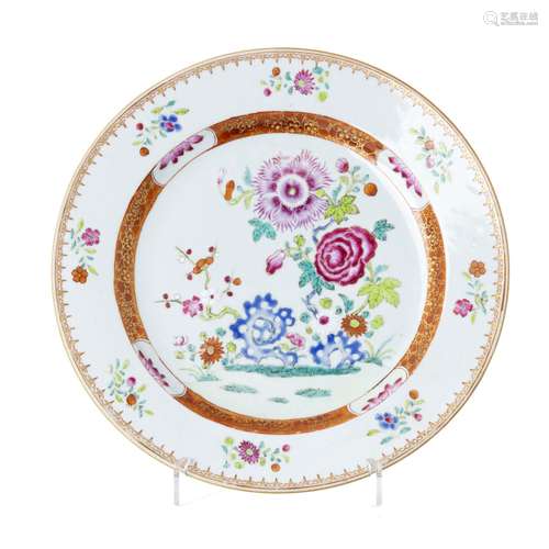 Plate 'flowers' chinese porcelain, Qianlong