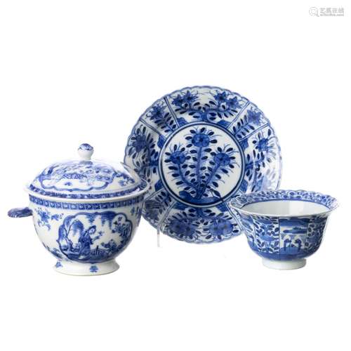 Chinese porcelain tea cup and saucer and sugar bowl, Kangxi