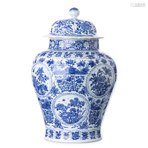 Chinese porcelain floral lidded pot, Kangxi