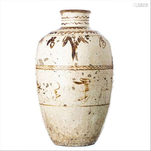 Large pot in Chinese ceramics Cizhou, Ming