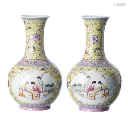 Pair of Chinese porcelain vases, Republic