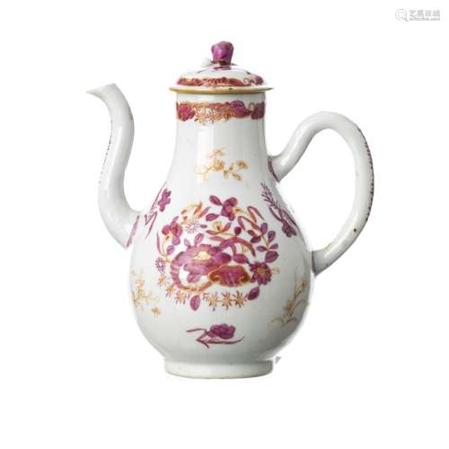 Chinese porcelain teapot, India Company