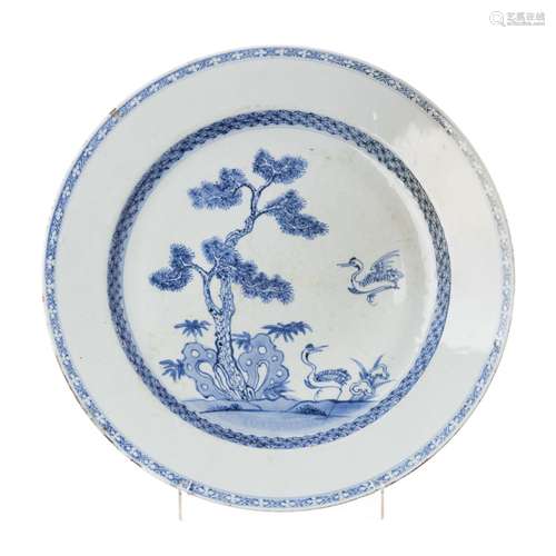 Large Chinese porcelain 'egrets' plate, Yongzheng