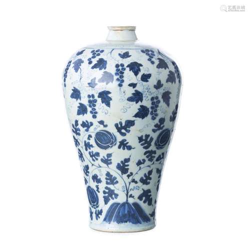 Chinese porcelain 'grape and vine' vase