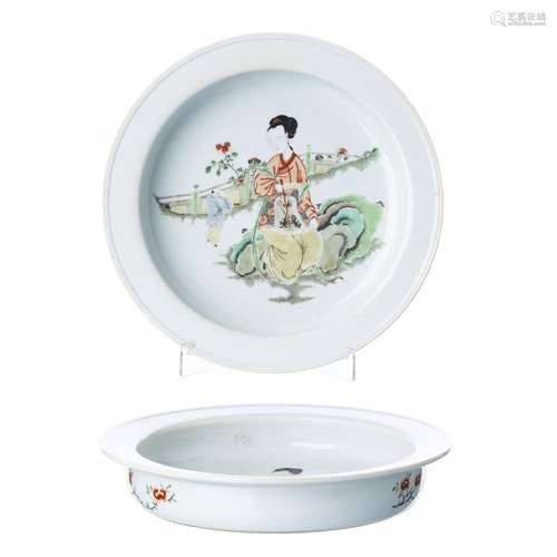 Chinese porcelain figural basin