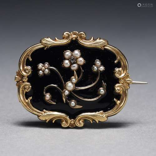 A Pear Inlaid Silver Brooch