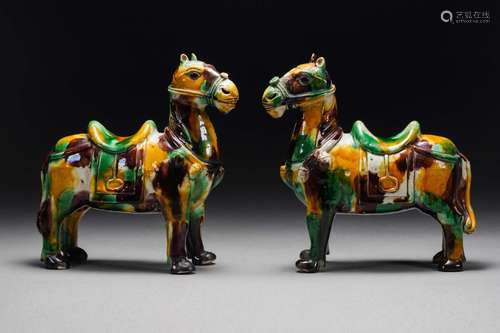 Pair Sancai Glaze Pottery Horses