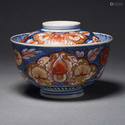 A Underglaze Blue Iron Red and Gilt Bowl with Cover