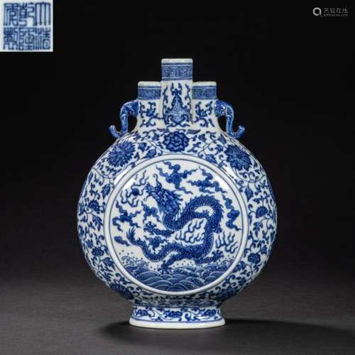 CHINESE BLUE AND WHITE DRAGON VASE, QING DYNASTY