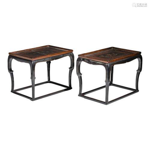 A pair of Chinese export lacquer set tables, mid-19thC, H 51...