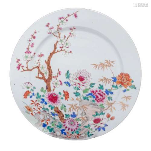 A Chinese famille rose 'Flower garden' charger, 18thC, ø 37,...