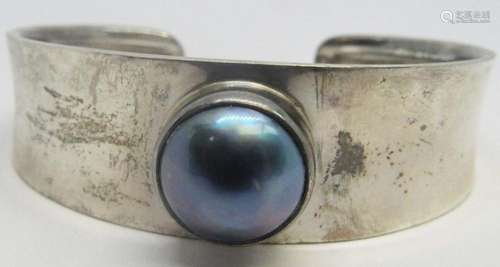 NILSSON STERLING CUFF WITH BLUE METALIC CENTER