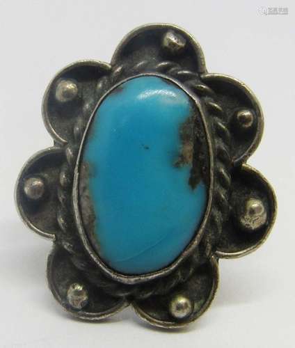 SOUTHWESTERN SPLIT SHANK RING WITH TURQUOISE