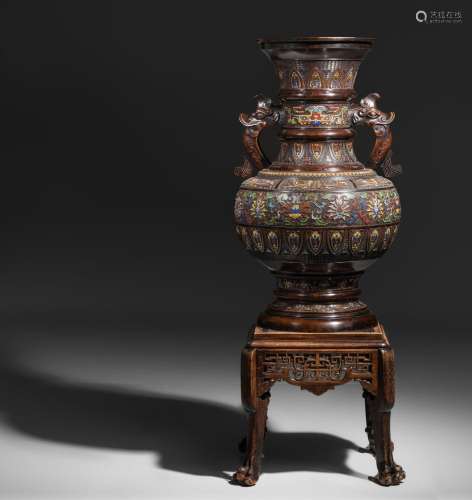 A large Japanese champlevé enamelled bronze vase, late Meiji...