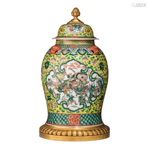 A Chinese famille rose covered vase, 19thC, H 53,5 - Total H...