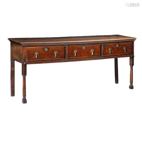 An English oak dresser, ca. 1700, H 80 - W 185 - D 45 cm