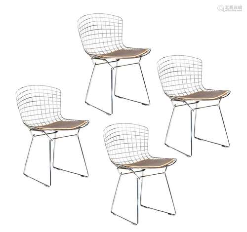 A set of four Bertoia side chairs, H 73 - W 53 cm