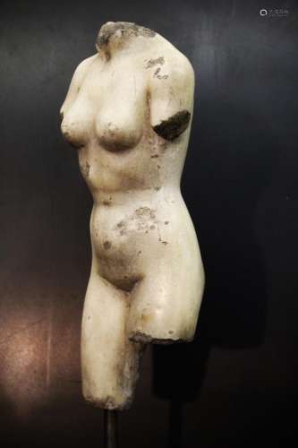 Sculpture of Torso of Venus bathing