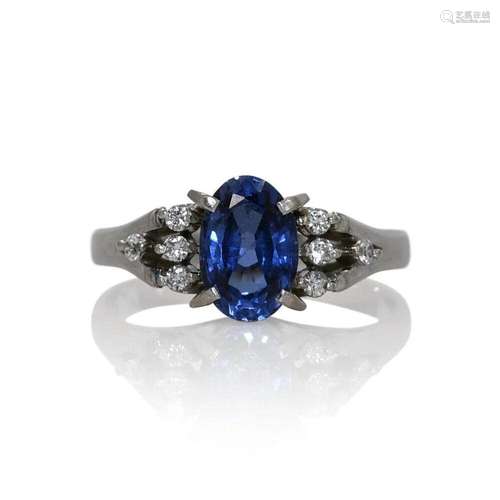 Platinum Vintage Sapphire & Diamond Ring 2.14ct