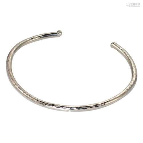 Platinum Bangle Hammer finish Bangle 31.1g