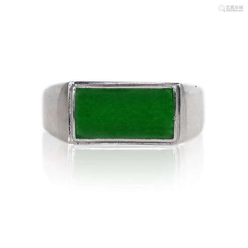 18K White Gold Jade Men's Ring 9.8g