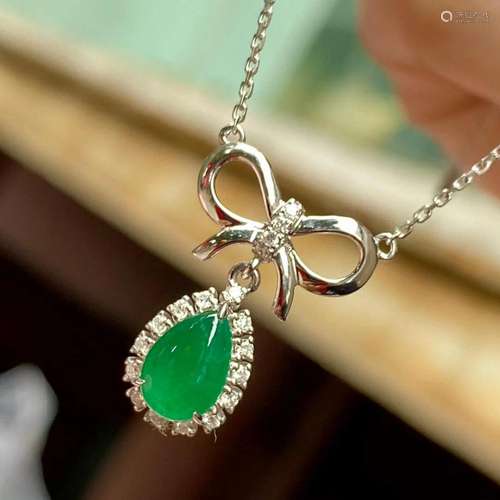 14K White Gold 1.102 CTW Emerald & Diamond Necklace