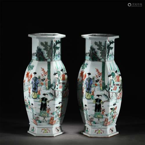 A PAIR OF WUCAI FIGURE STORY PORCELAIN VASES