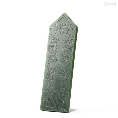 A CHINESE CARVED SPINACH GREEN JADE GUI