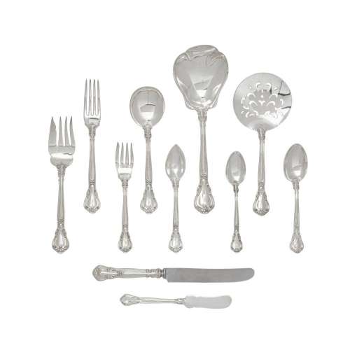 AN AMERICAN STERLING SILVER FLATWARE SERVICE FOR TWELVE by G...