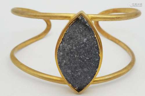 GOLD TONED 925 SPLIT SHANK CUFF WITH GRAY