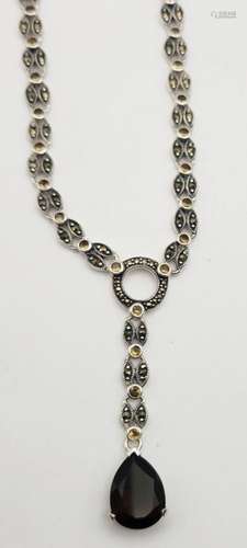 GORGEOUS STELRING MARCASITE NECKLACE WITH