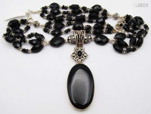 19 INCH TRIPLE STRANDED BLACK AND STERLING