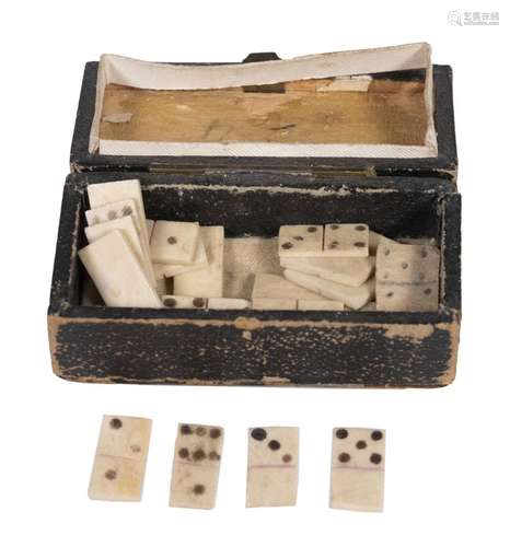 CIVIL WAR ERA SOLDIER MADE MINIATURE DOMINO SET