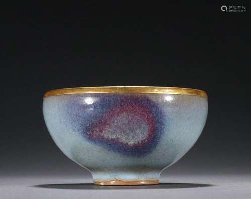 A Chinese Jun-Type Glazed Porcelain Cup