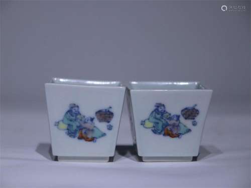 A Pair of Chinese Dou-Cai Glazed Porcelain Square Cups