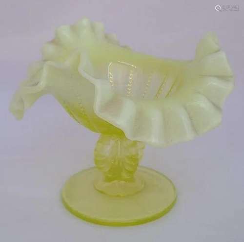 Fenton Uranium Opalescent Vaseline Glass Dish