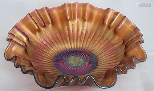 Fenton Amethyst Stippled Rays Crimped Edges Bowl