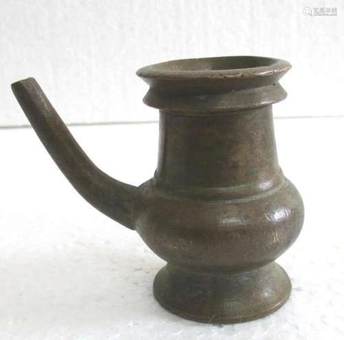 Bronze kettle with long spout